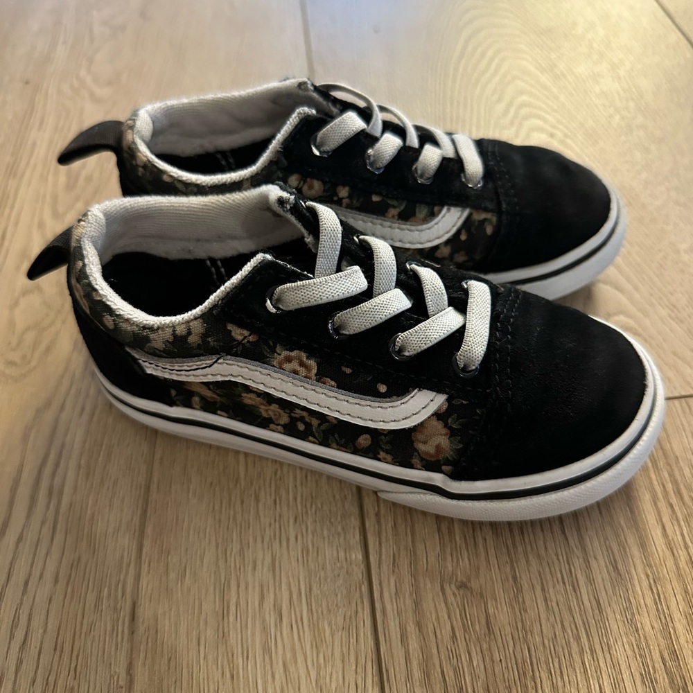 Girls floral vans